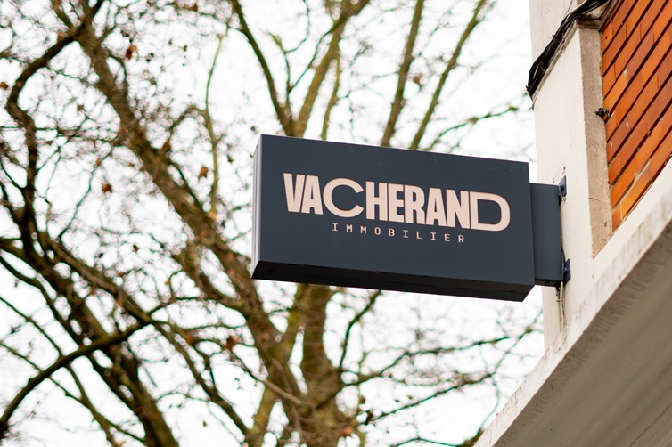 Vacherand Immobilier - Nouvelle obligation d’information des syndics de copropriété : ce que change le décret du 19 août 2025