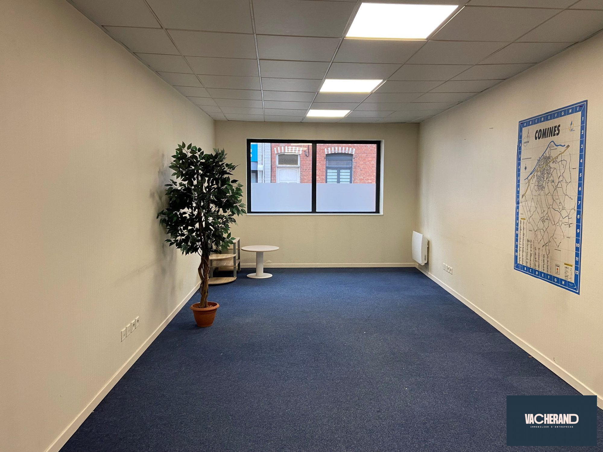 Location Locaux commerciaux 132m² Comines 2