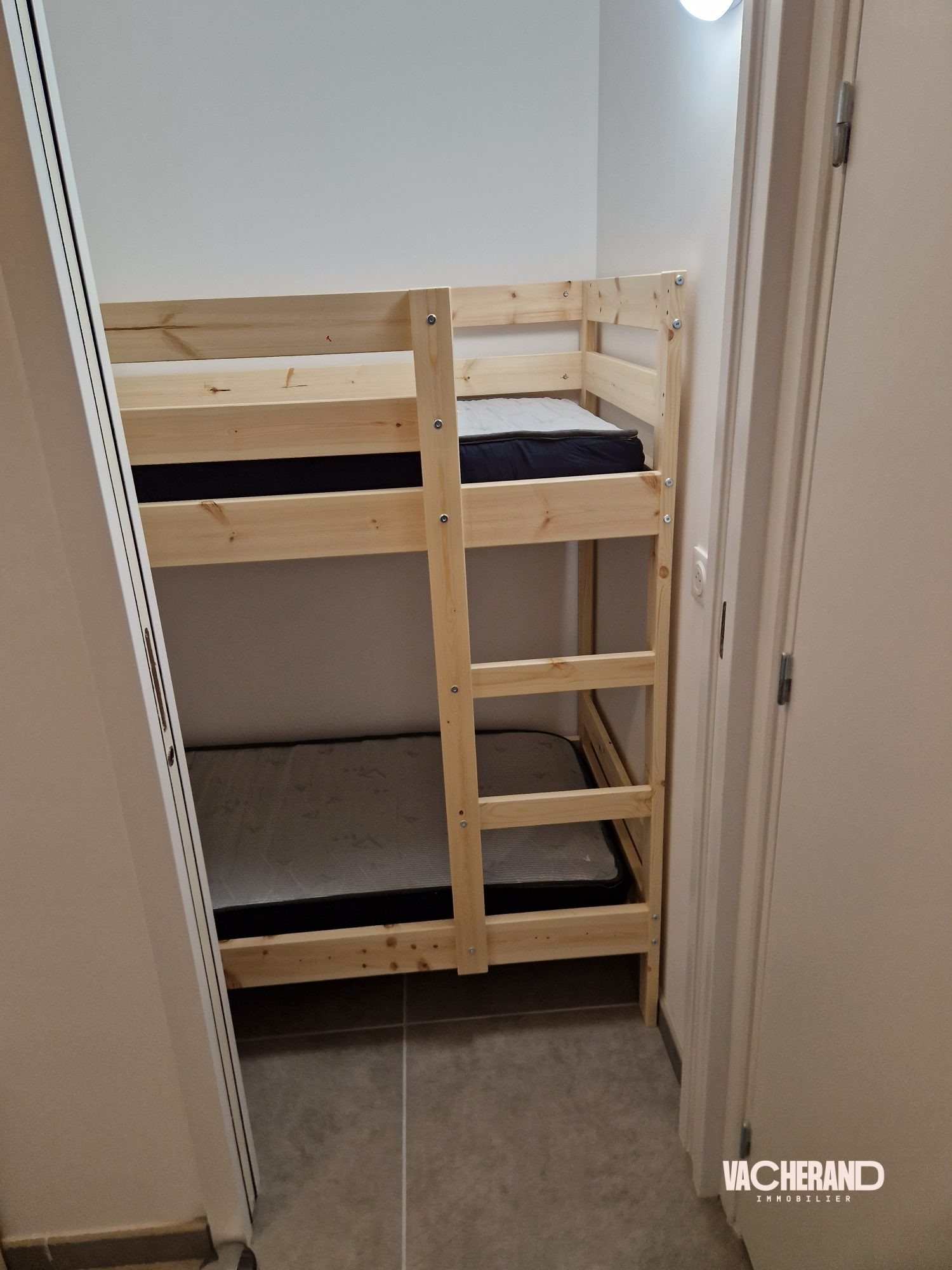 Vente Appartement 48m² Sainte Cecile 11