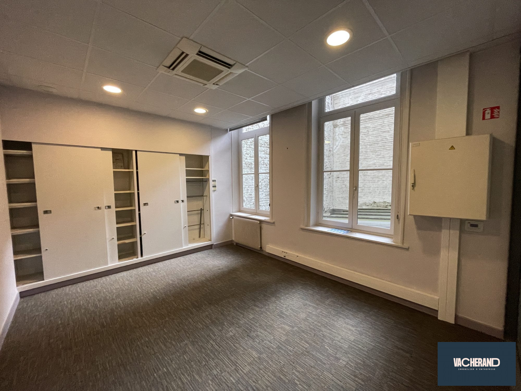 Location Locaux commerciaux 584m² Lille 2