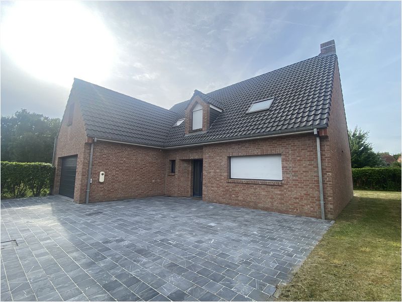 Location Maison 188m² Lesquin 0