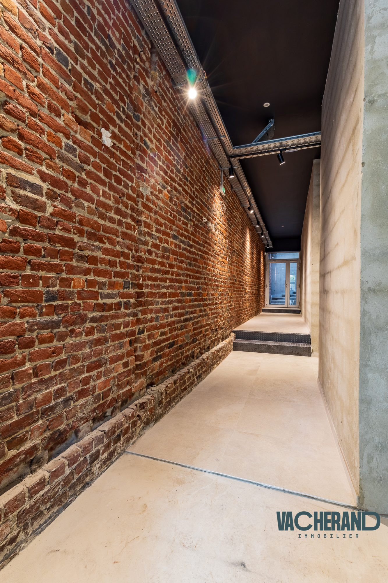 Location Locaux commerciaux 620m² Armentieres 3