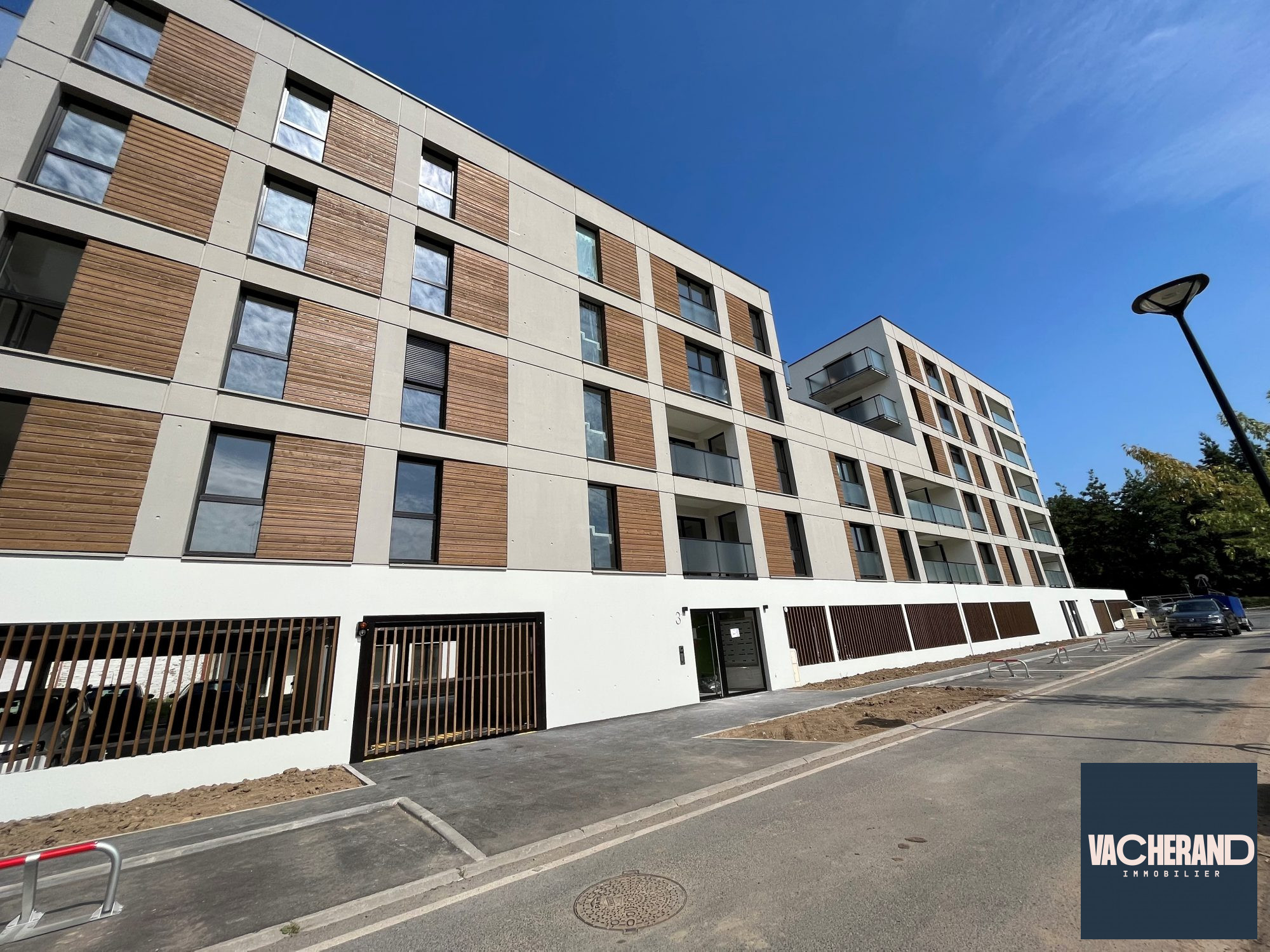 Location Parking/box 10m² Valenciennes 0