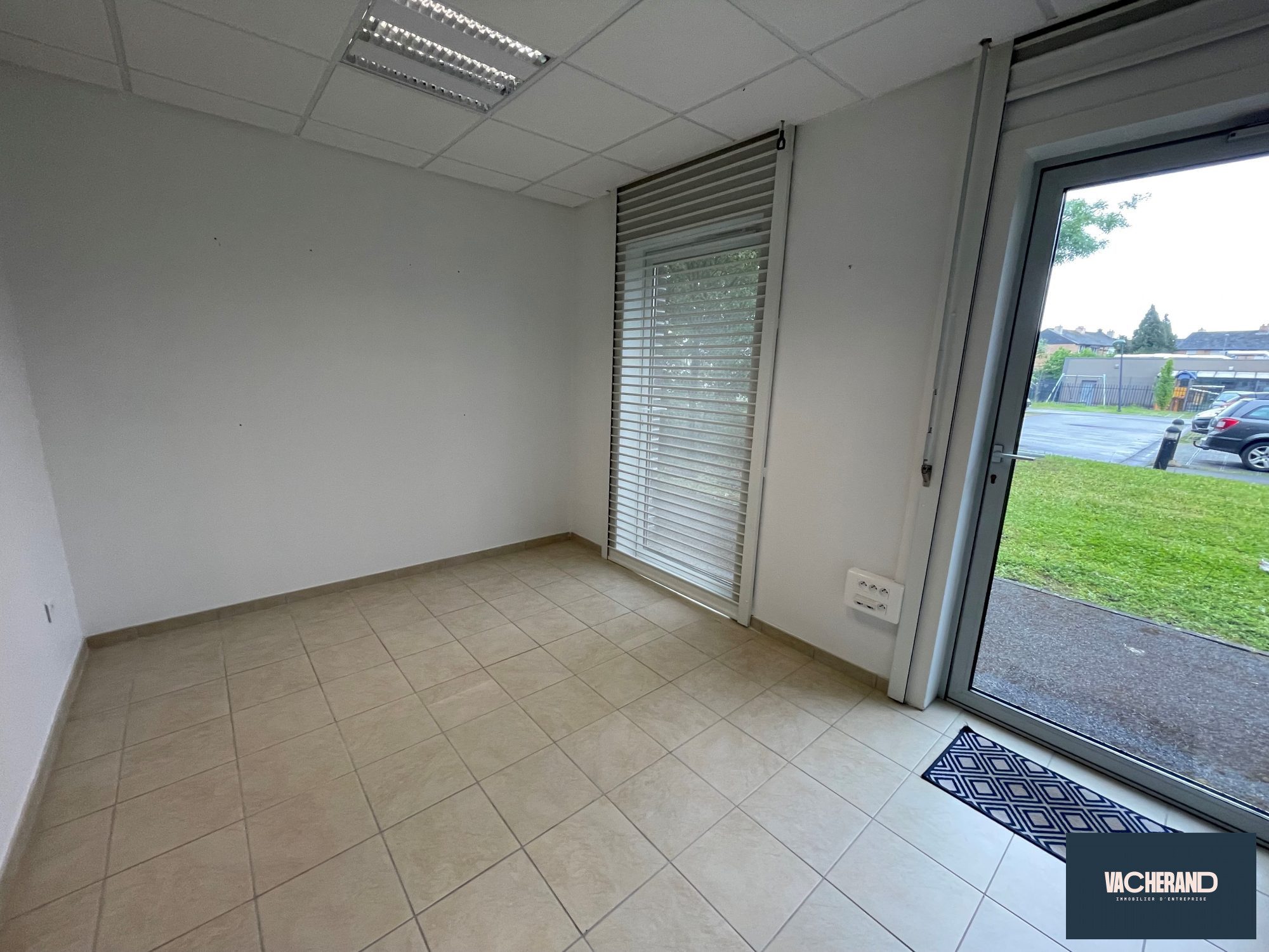 Vente Locaux commerciaux 76m² Maubeuge 3