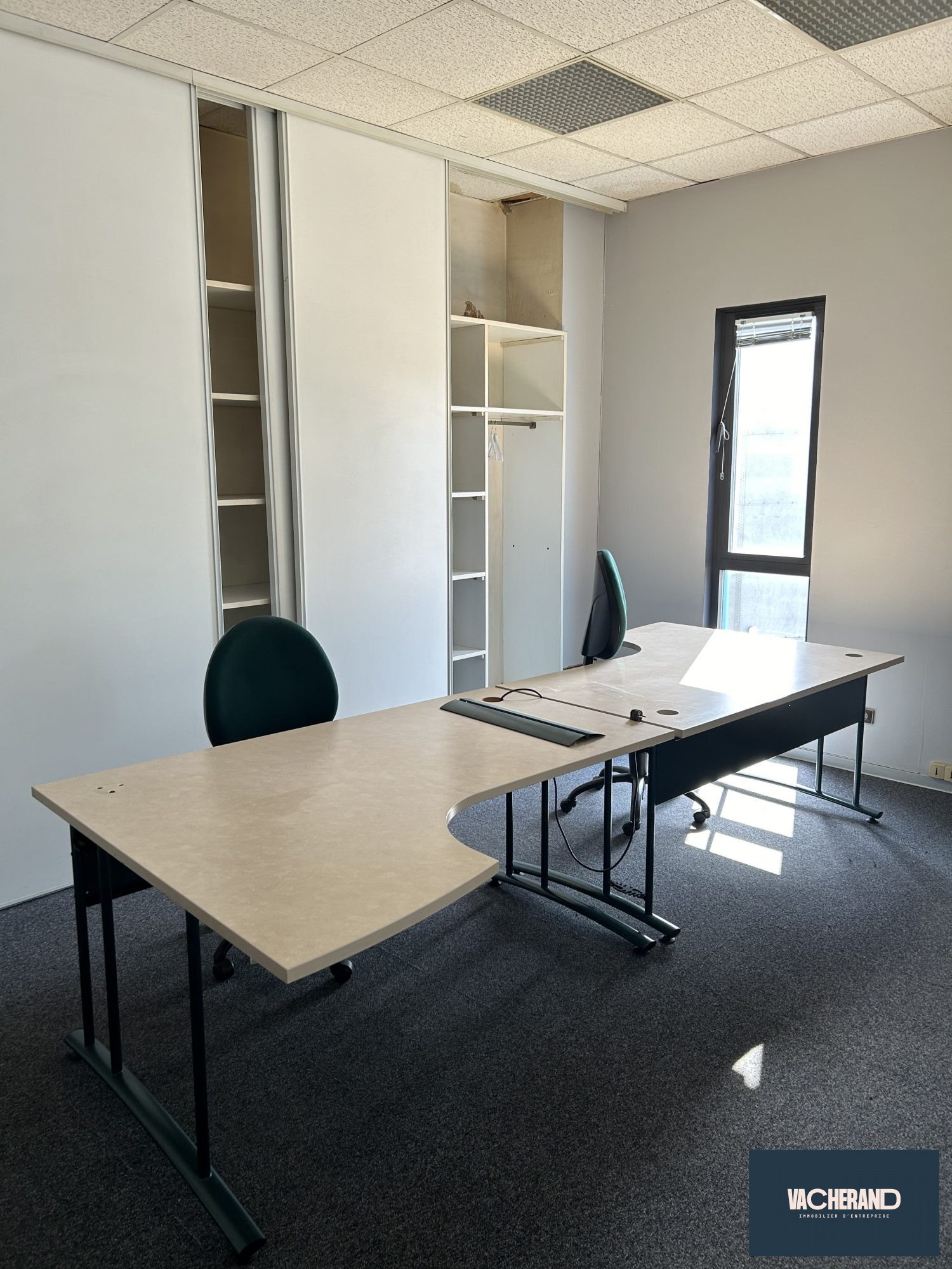 Location Bureaux 360m² Templemars 3