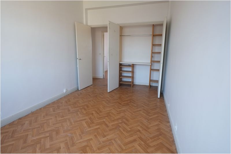 Location Appartement 74m² Lille 8