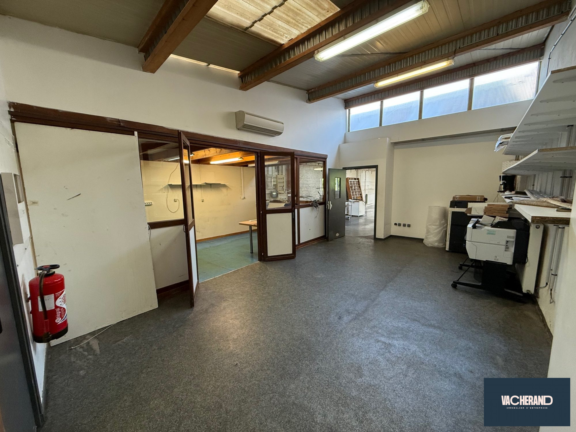 Location Locaux commerciaux 350m² Ronchin 3