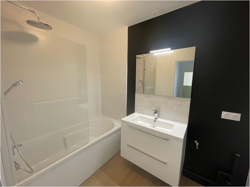 Location Appartement 66m² Lille 6