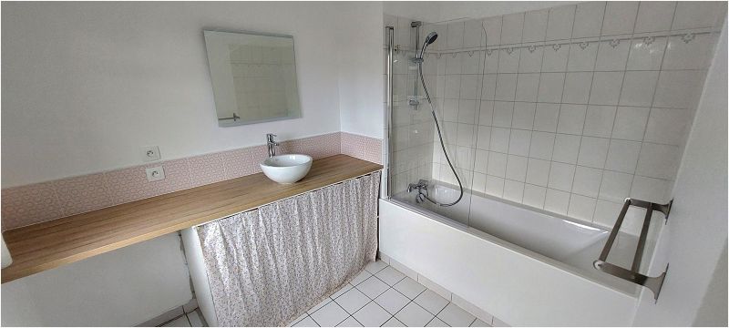 Location Appartement 49m² Lille 4