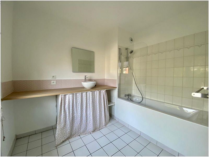 Location Appartement 49m² Lille 4