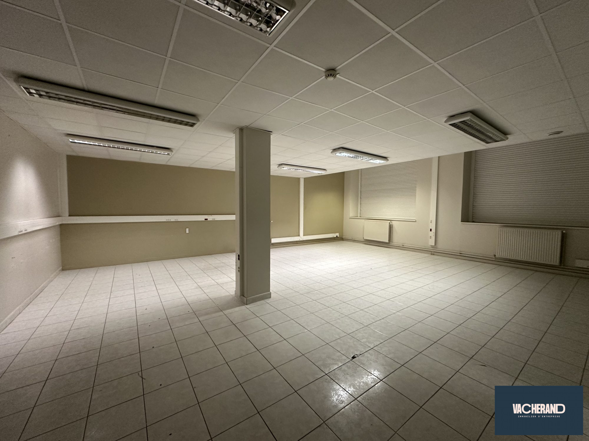 Location Locaux commerciaux 1200m² Lille 3