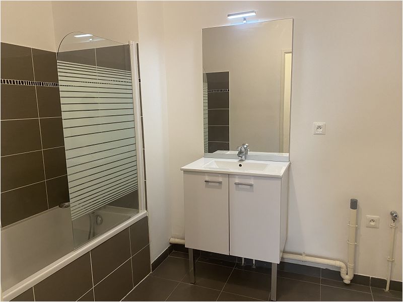 Location Appartement 64m² Loos 7