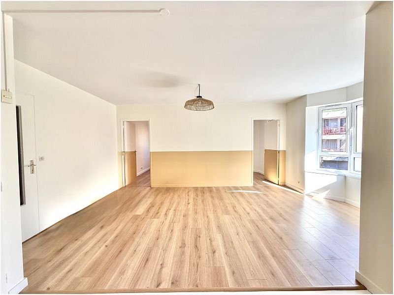 Location Appartement 53m² Lille 8