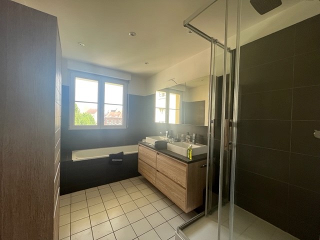 Location Appartement 109m² Lille 5