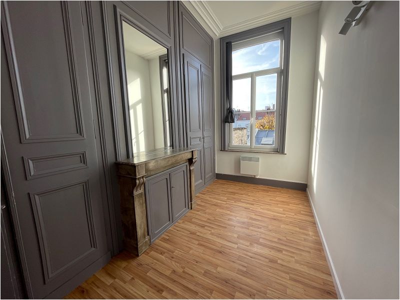 Location Appartement 58m² Lille 6