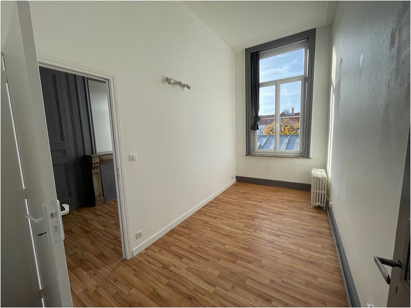 Location Appartement 58m² Lille 8