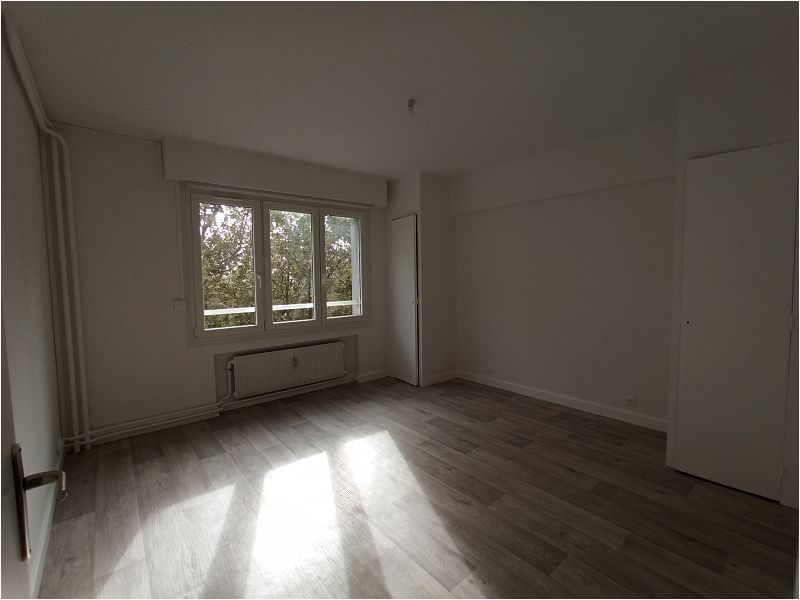 Location Appartement 97m² Lille 4