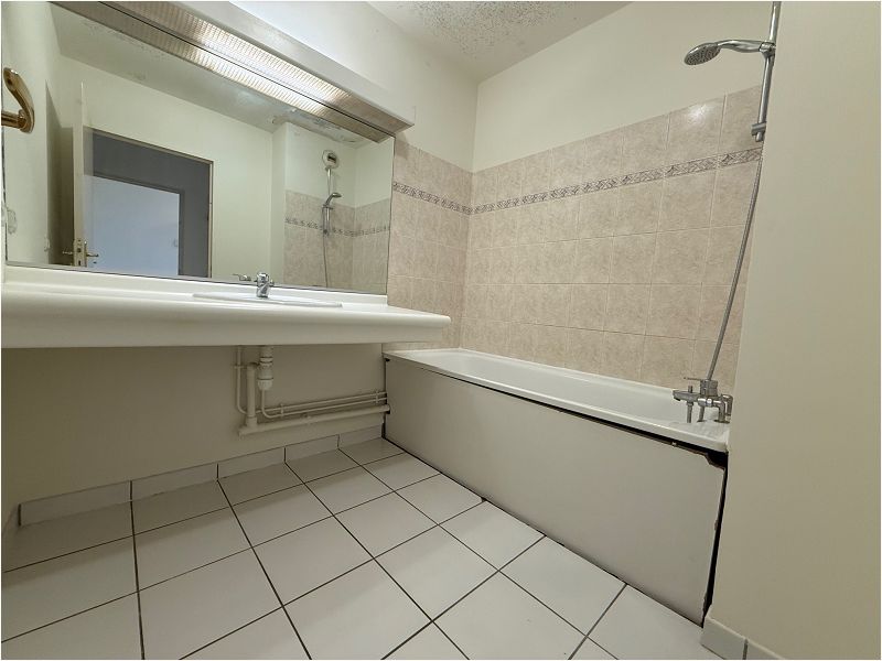 Location Appartement 47m² Lille 4