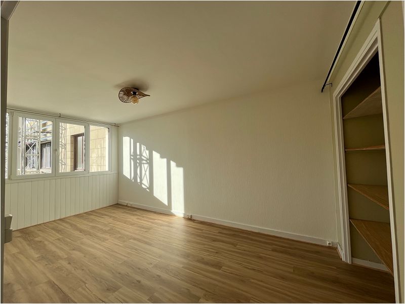 Location Appartement 44m² Lille 6