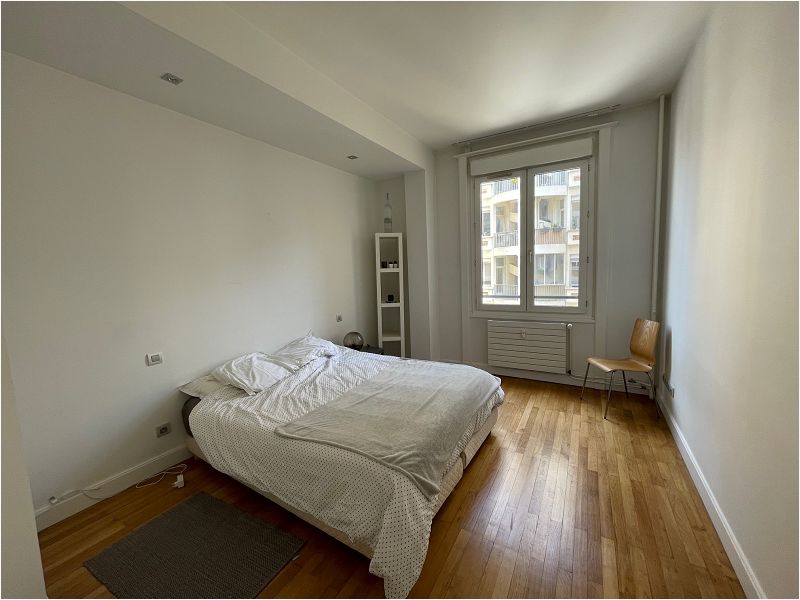 Location Appartement 212m² Lille 6
